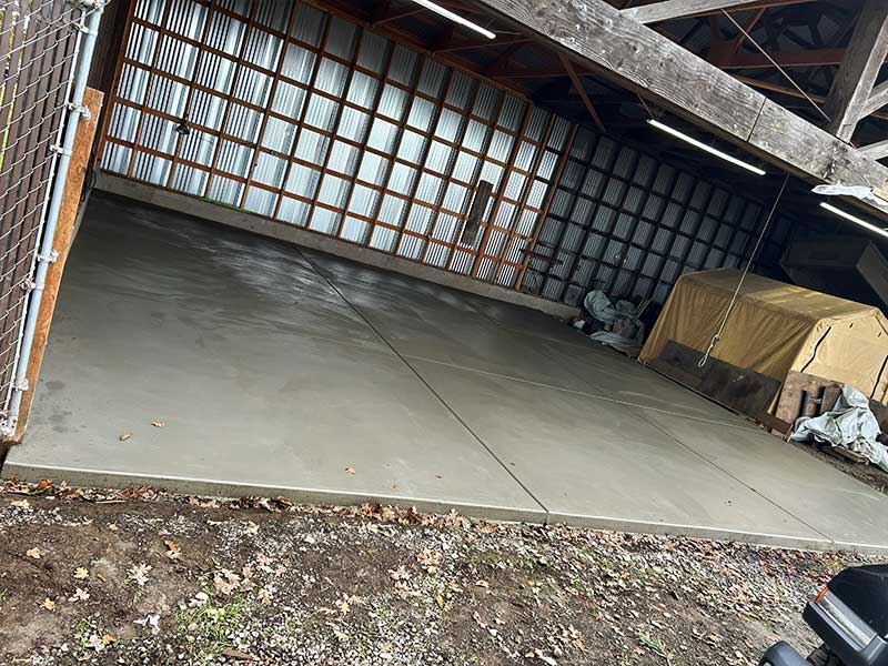 Stamped concrete patio with outdoor furniture